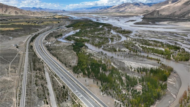 Rede de transporte abrangente impulsiona desenvolvimento em Xizang